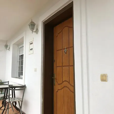 Lida's House Guest house Lukove