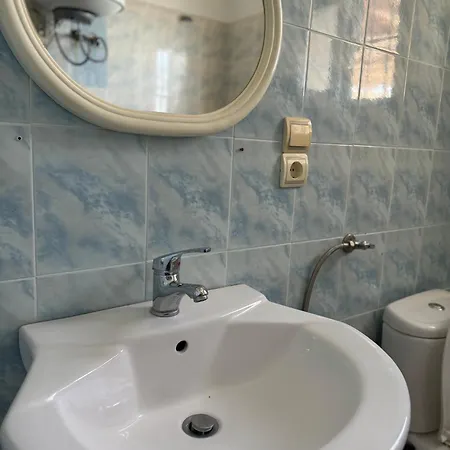 招待所 Lida's House Lukovë