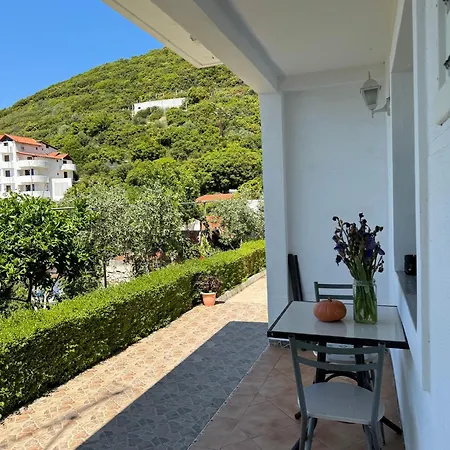 Lida's House Lukovë