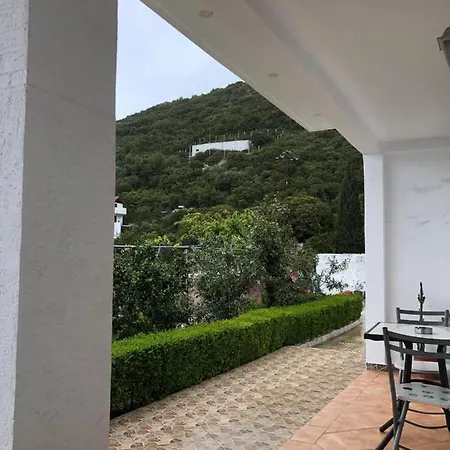 بيت ضيافة Lida's House