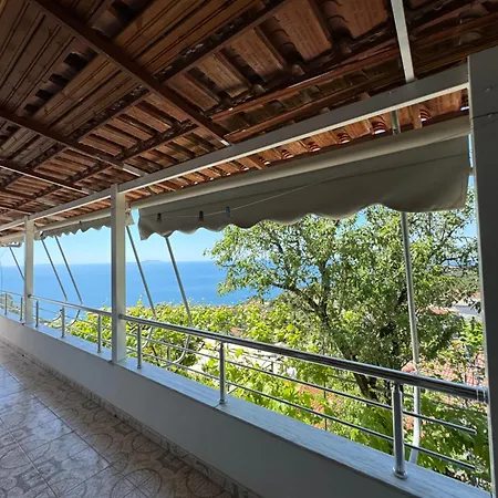 Lida's House بيت ضيافة Lukovë