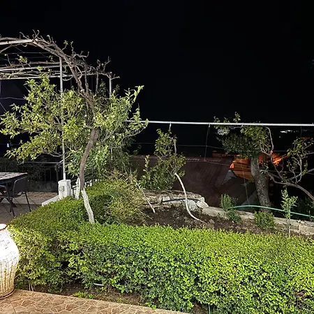 Lida's House بيت ضيافة