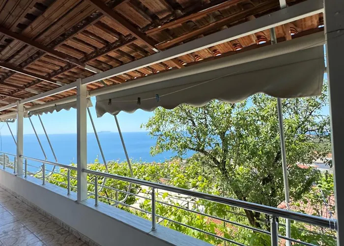 Lida's House Guest house Lukove